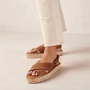 Alohas Crossed Camel Espadrille Sandals